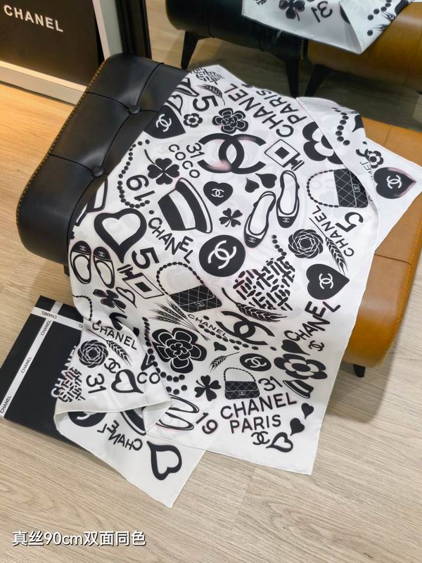 Chanel silk Scarf 90X90cm E39 (7)