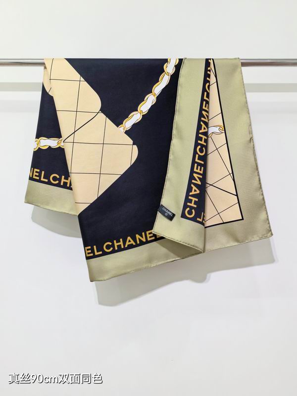 Chanel silk Scarf 90X90cm E42 (3)