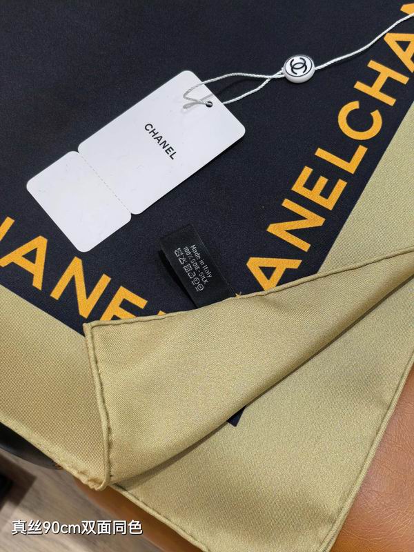 Chanel silk Scarf 90X90cm E42 (4)
