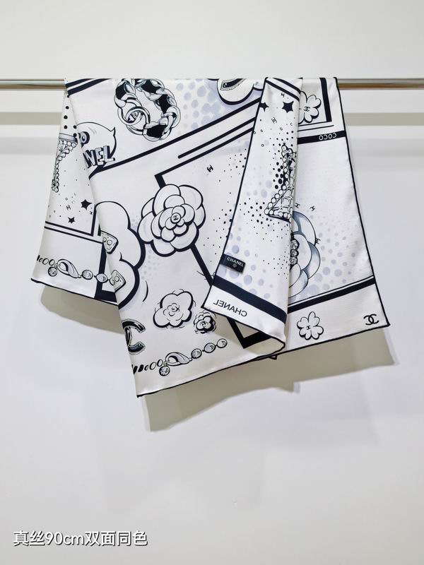 Chanel silk scarf 90X90cm E14 (6)