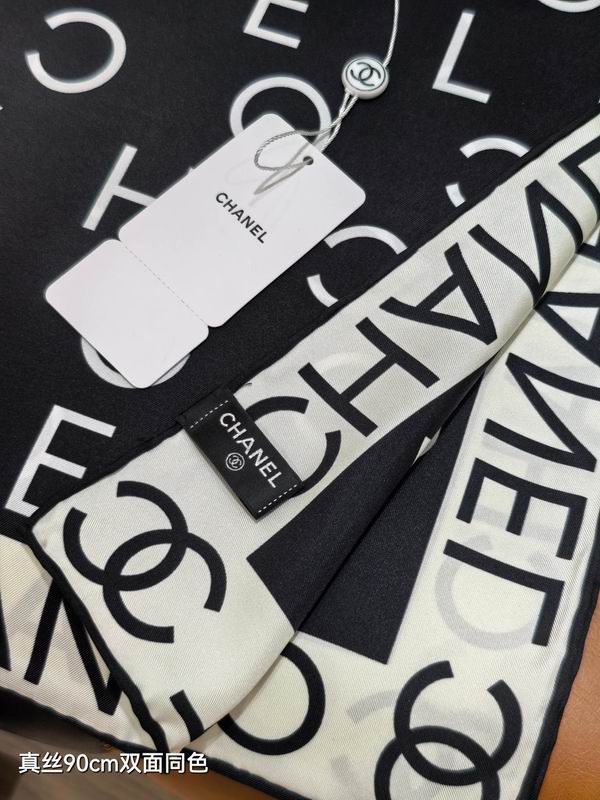 Chanel silk scarf 90X90cm E22 (4)