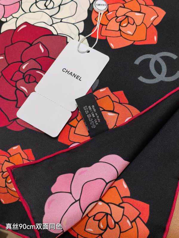 Chanel silk scarf 90X90cm E24 (3)