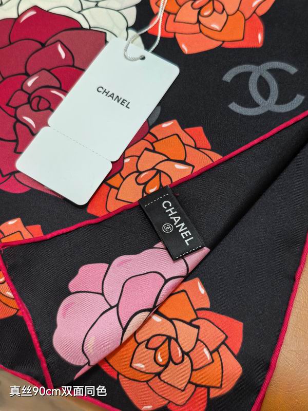 Chanel silk scarf 90X90cm E24 (4)
