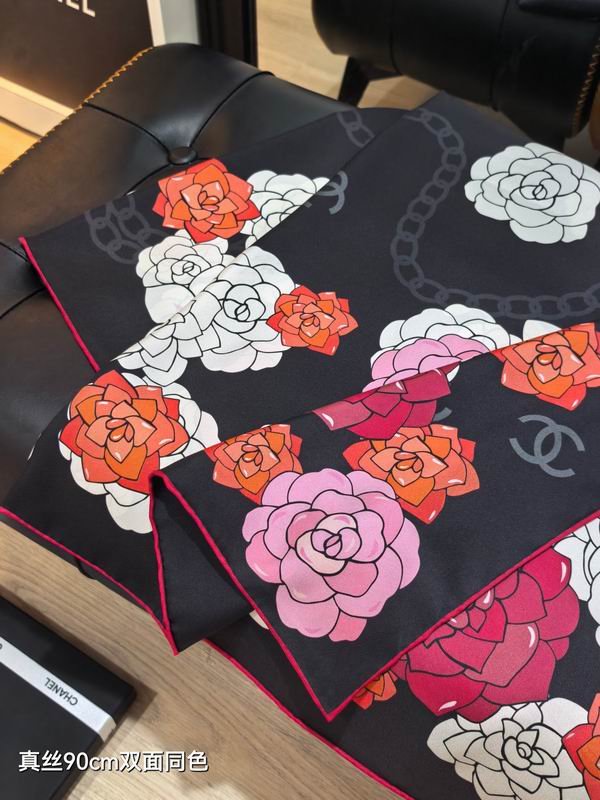 Chanel silk scarf 90X90cm E24 (5)