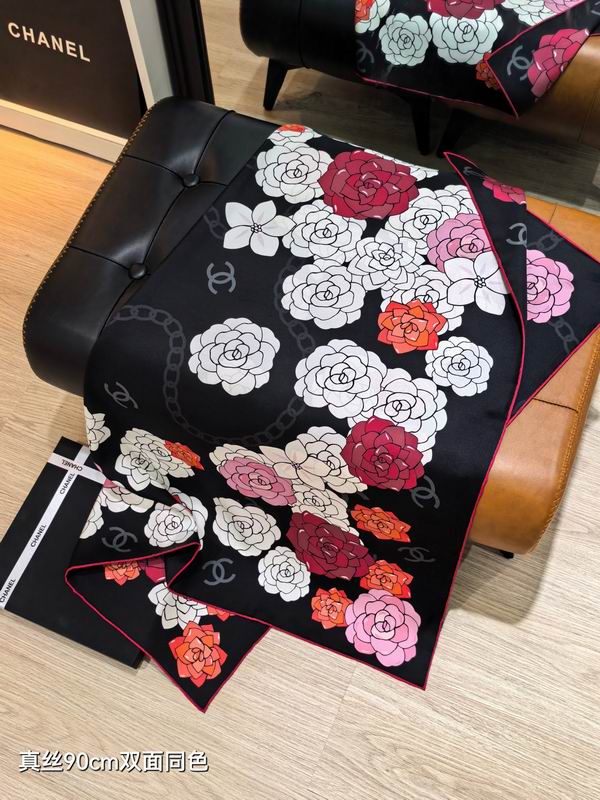 Chanel silk scarf 90X90cm E24 (6)