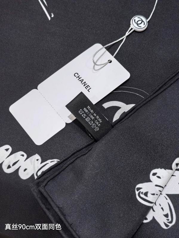 Chanel silk scarf 90X90cm E25 (3)