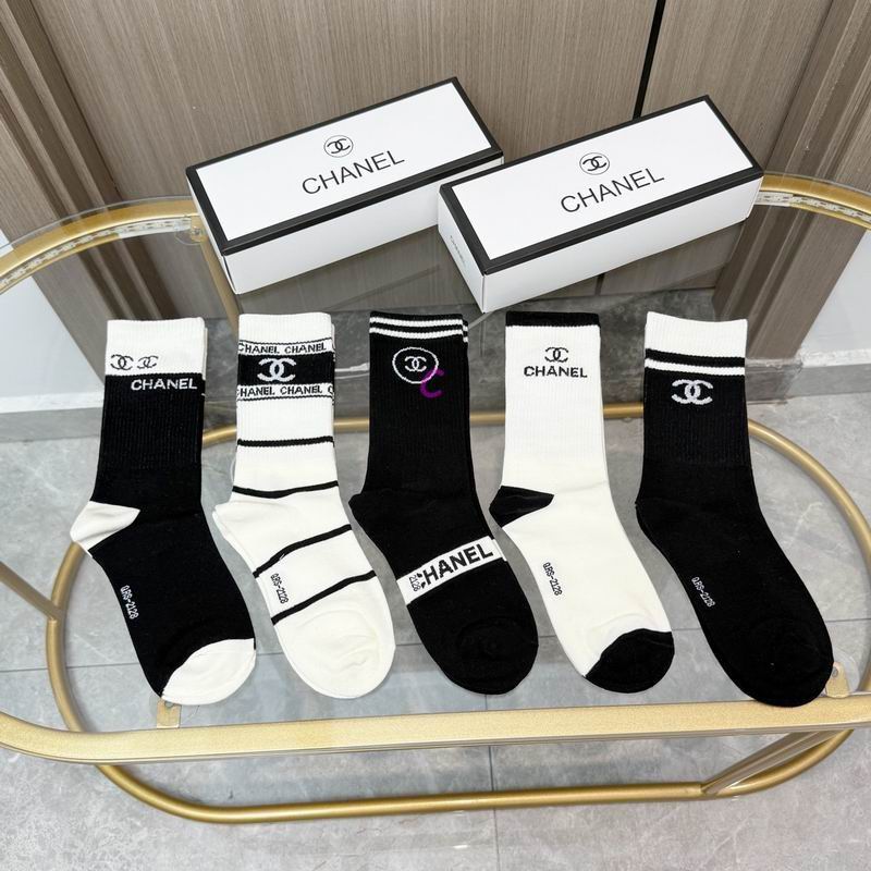 Chanel socks (2)