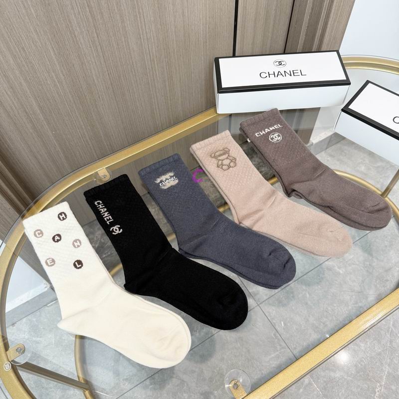 Chanel socks (4)