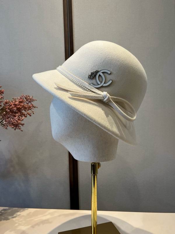 Chanel top hat (1020)