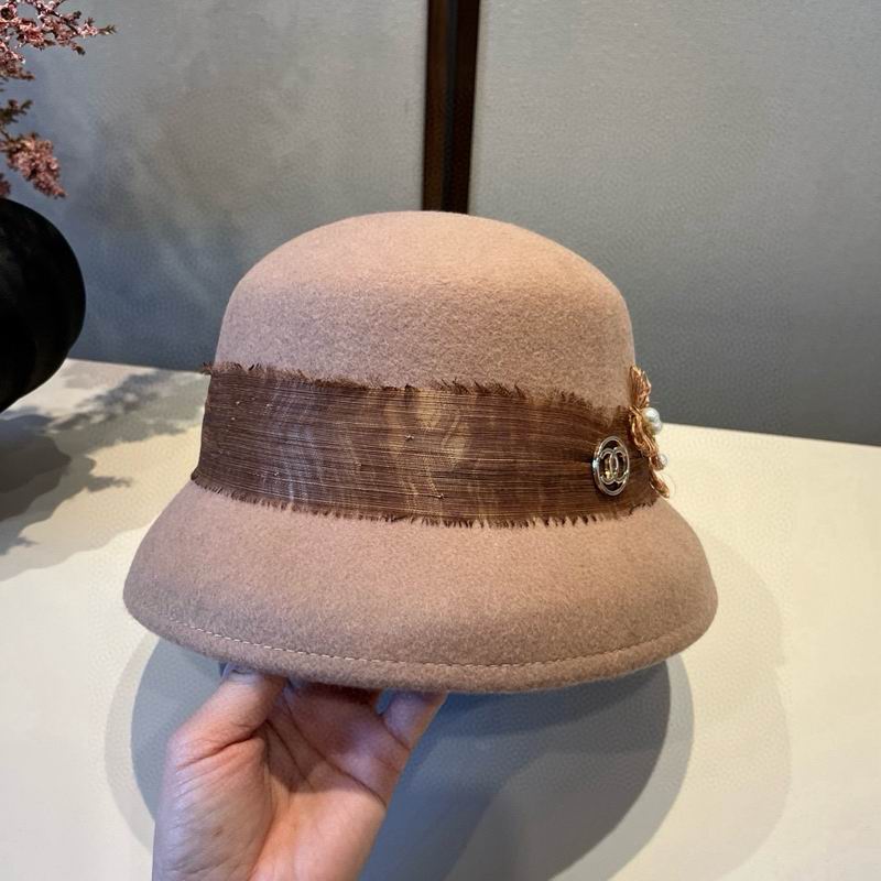 Chanel top hat (1050)