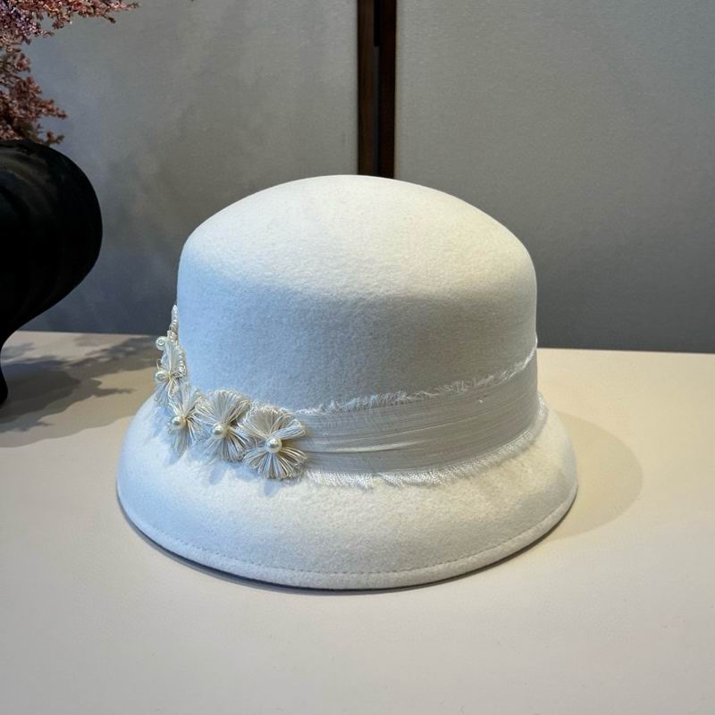 Chanel top hat (1070)