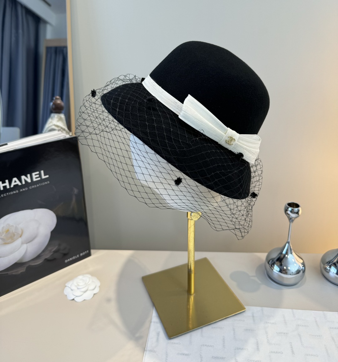Chanel top hat (152)