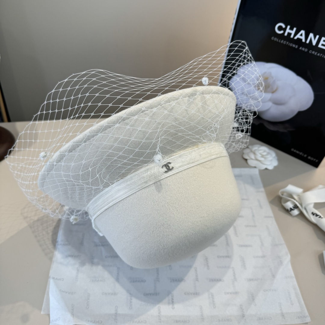 Chanel top hat (155)
