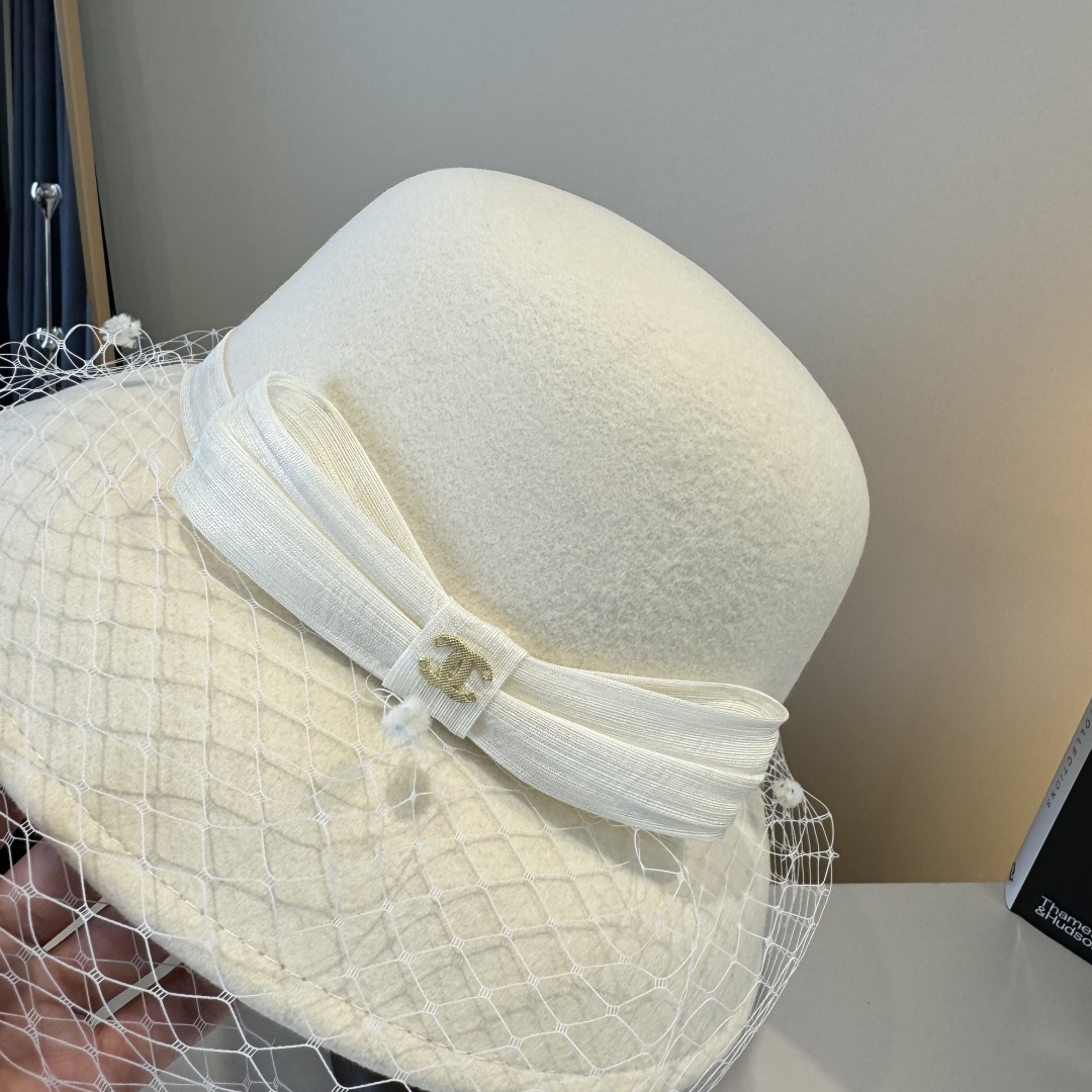 Chanel top hat (156)