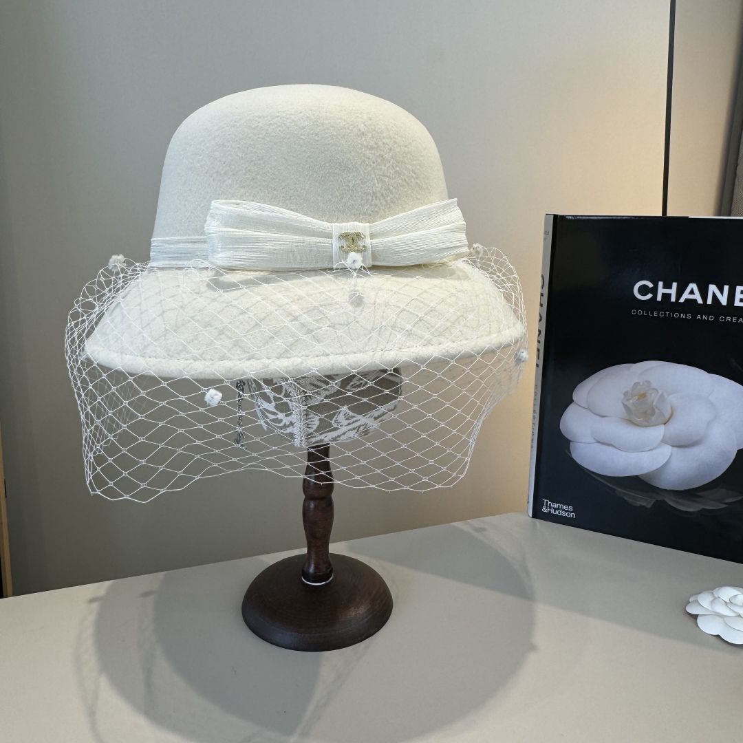 Chanel top hat (157)