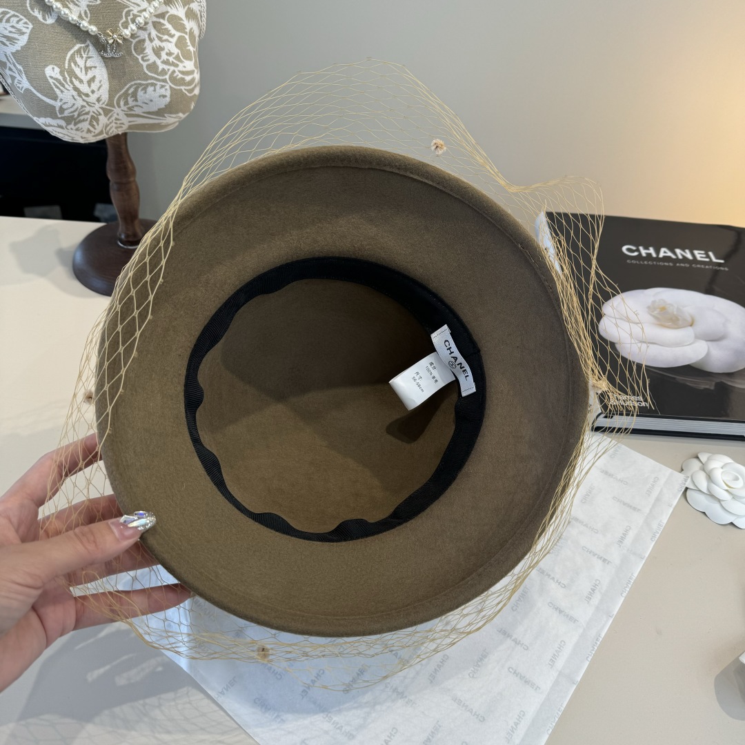 Chanel top hat (165)