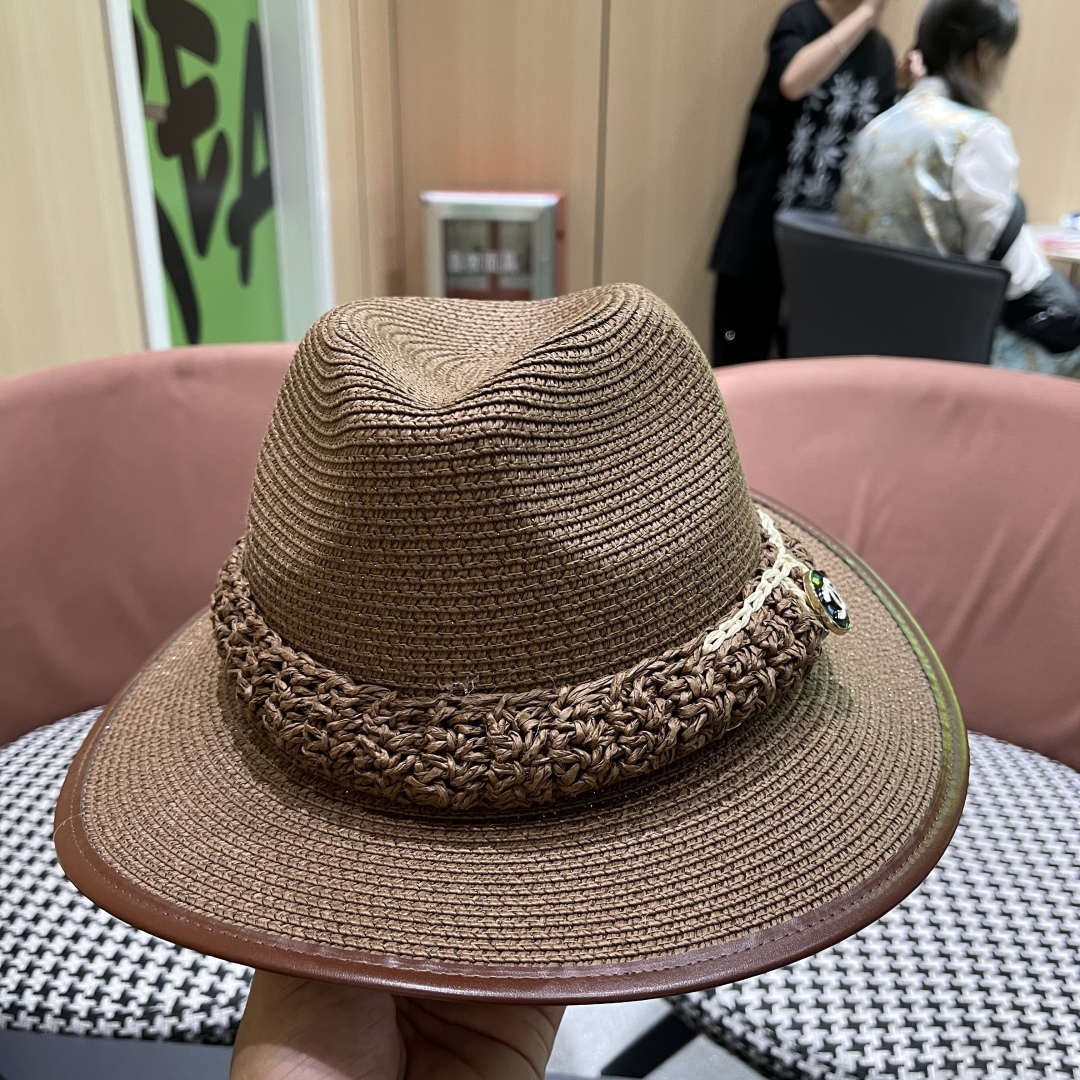 Chanel top hat (187)