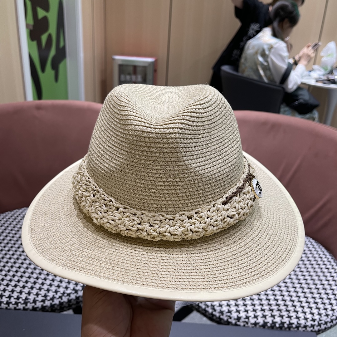 Chanel top hat (197)