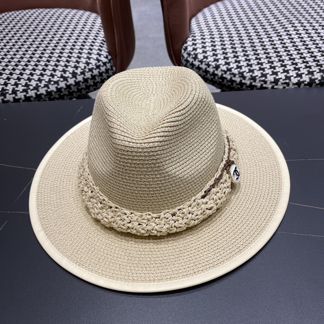 Chanel top hat (204)