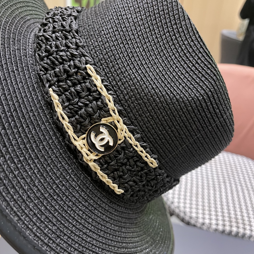Chanel top hat (208)