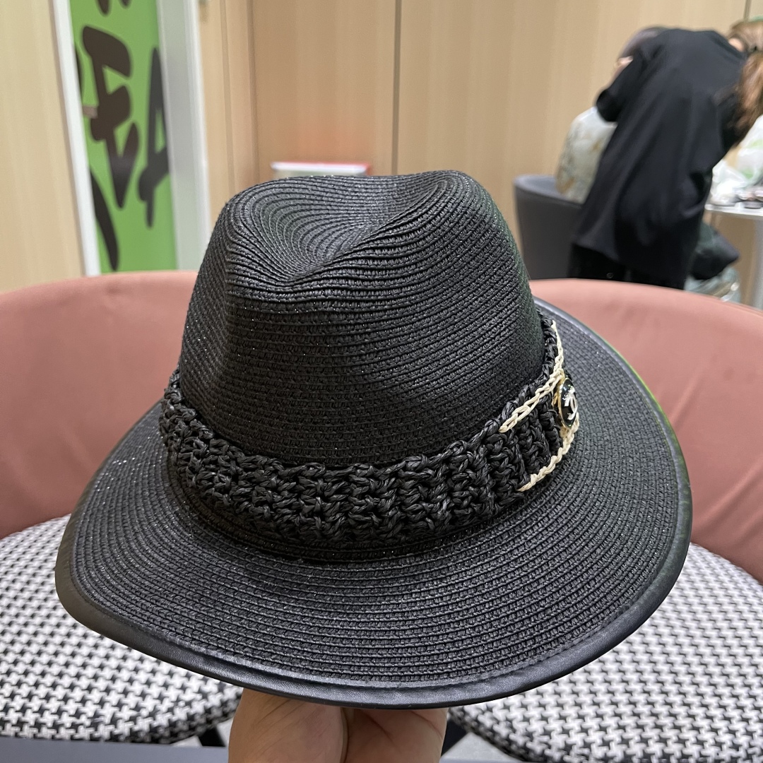 Chanel top hat (209)