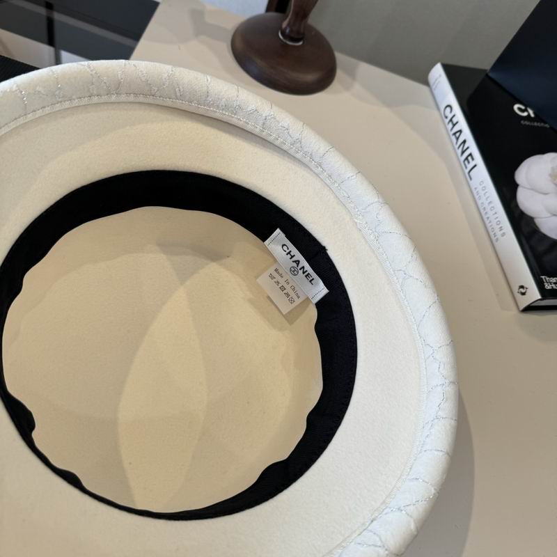 Chanel top hat (414)