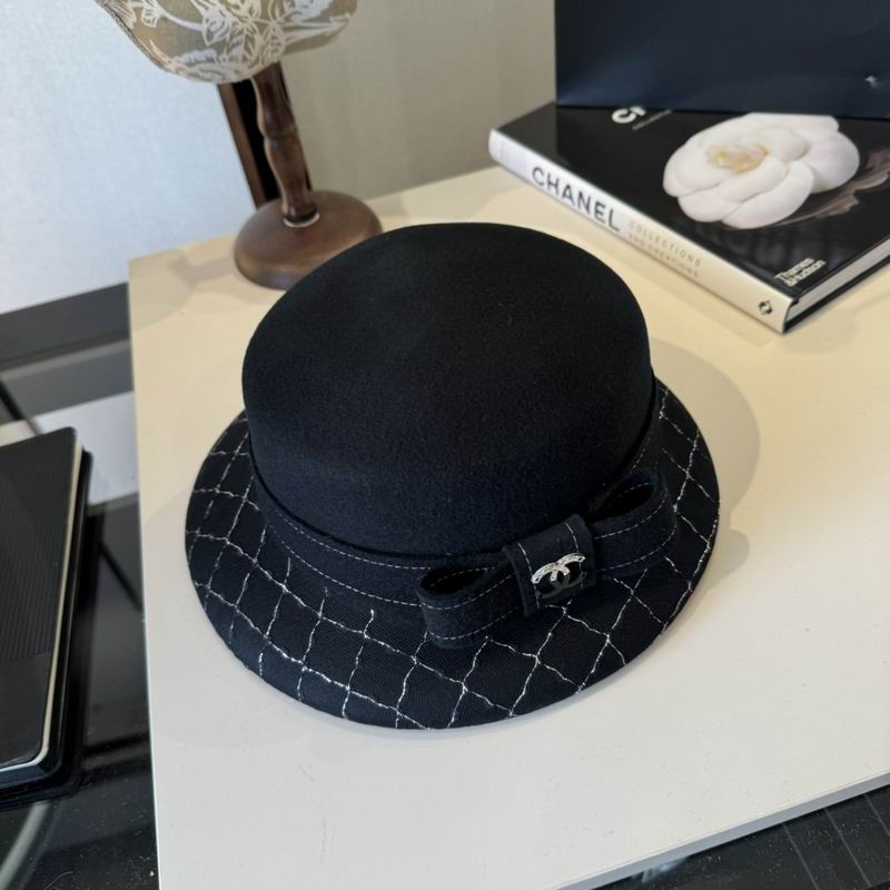 Chanel top hat (424)