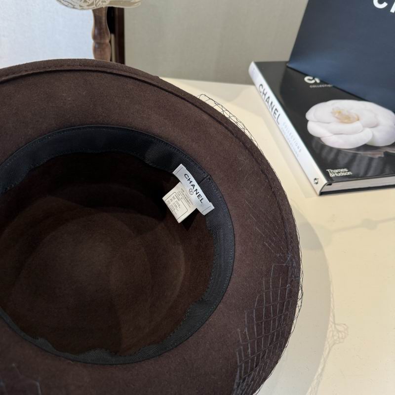 Chanel top hat (531)
