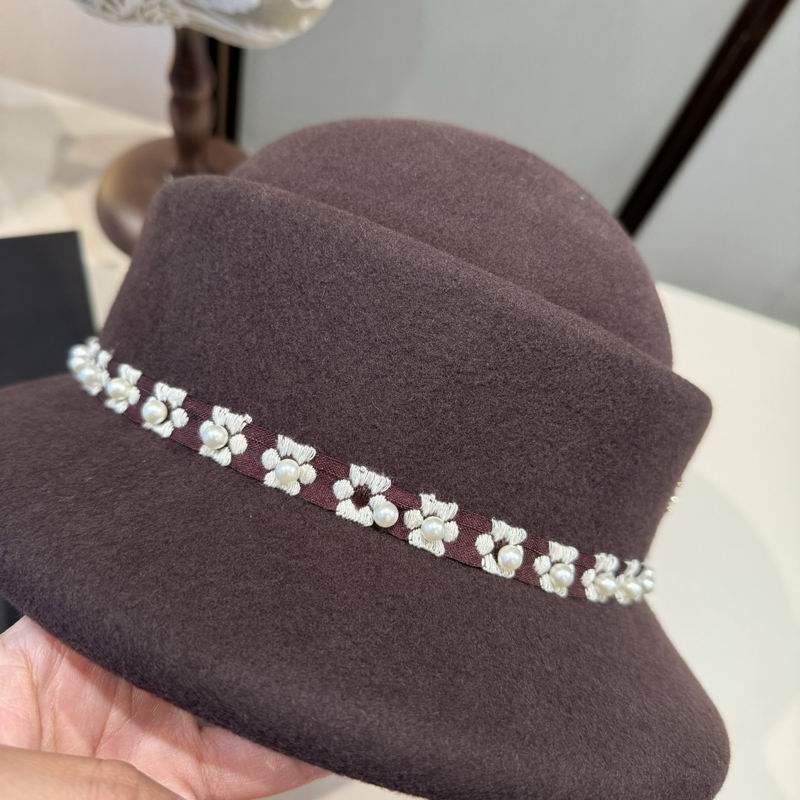 Chanel top hat (584)