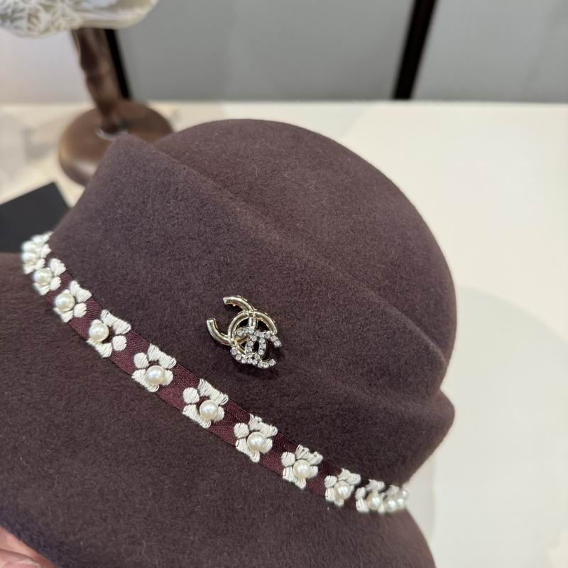 Chanel top hat (587)