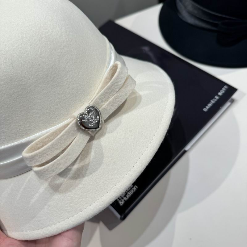 Chanel top hat (611)