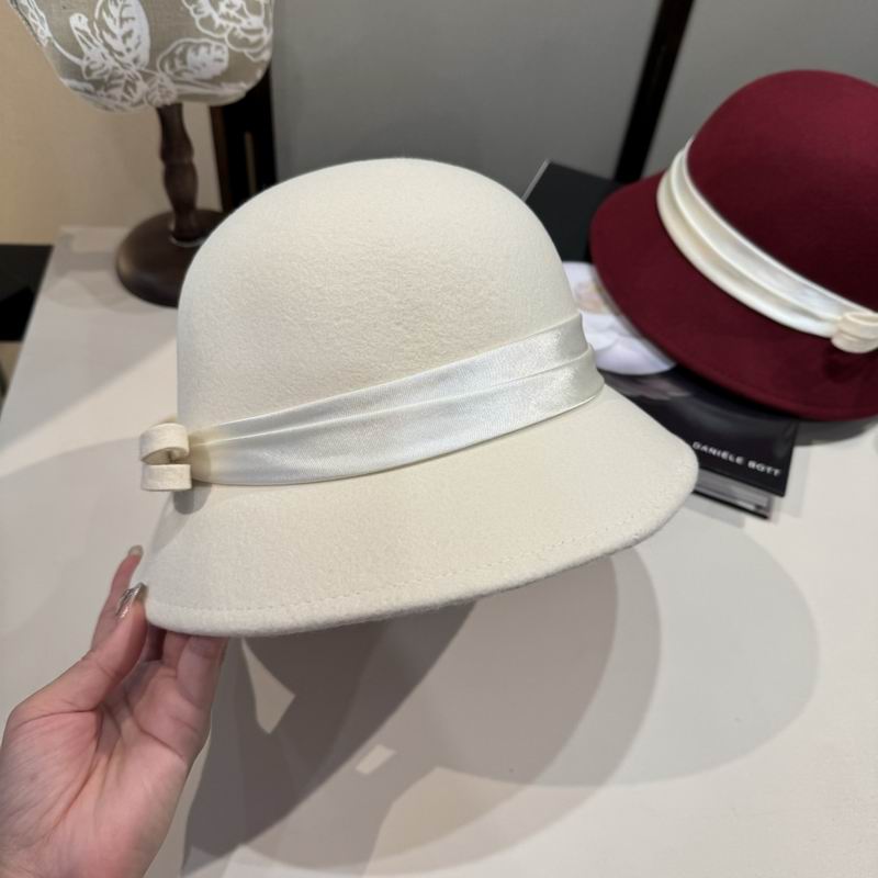 Chanel top hat (612)