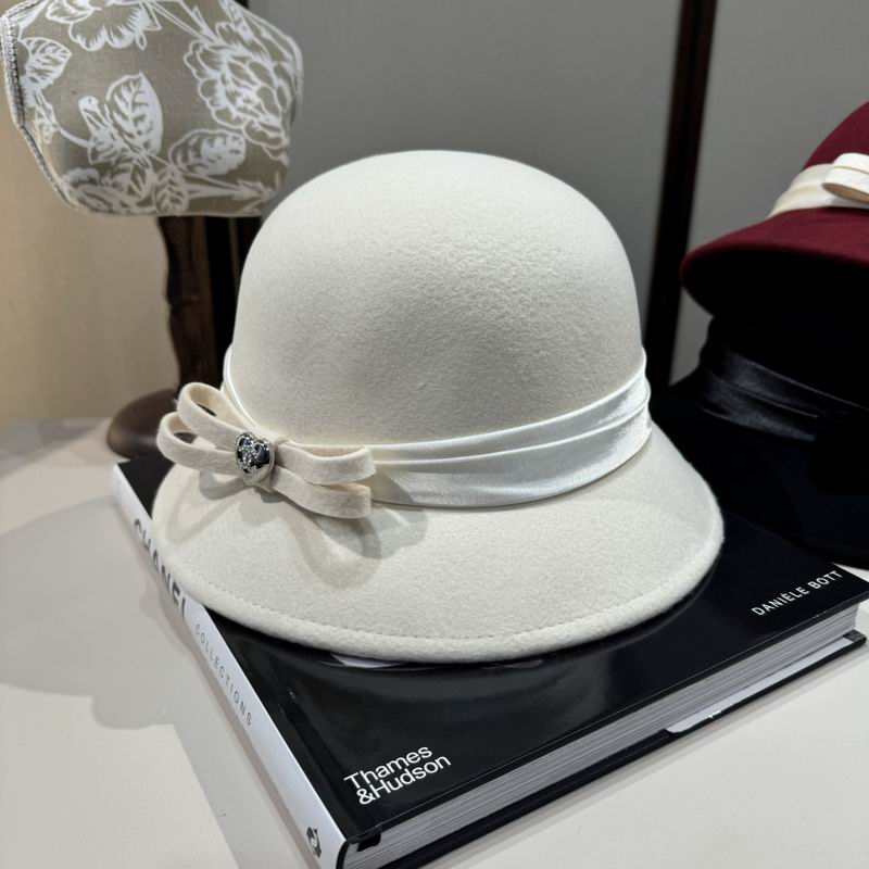 Chanel top hat (613)