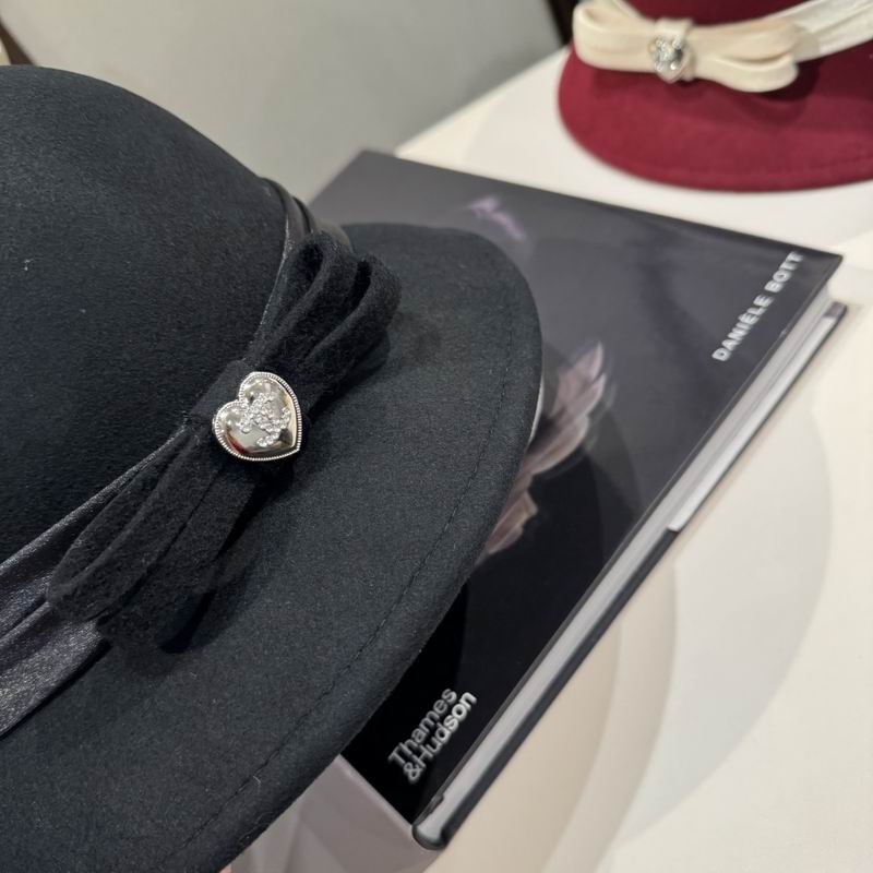 Chanel top hat (628)