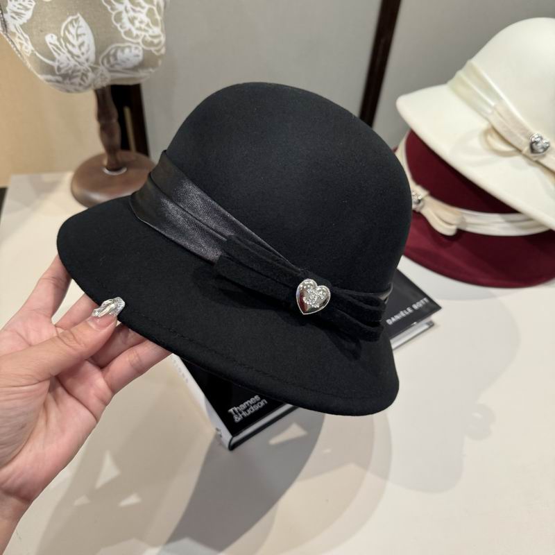 Chanel top hat (632)