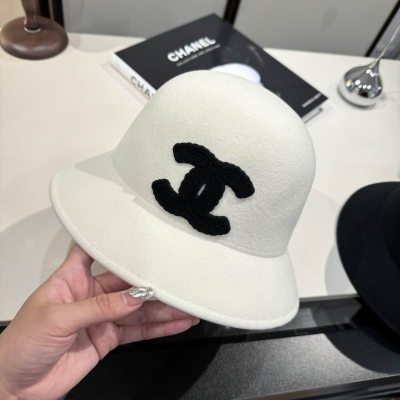 Chanel top hat (639)