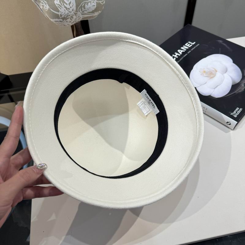 Chanel top hat (640)