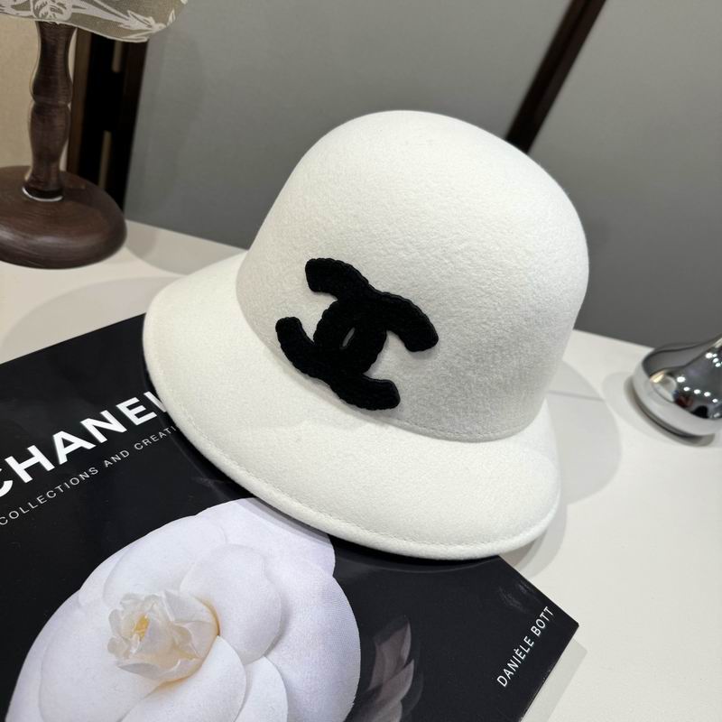 Chanel top hat (643)