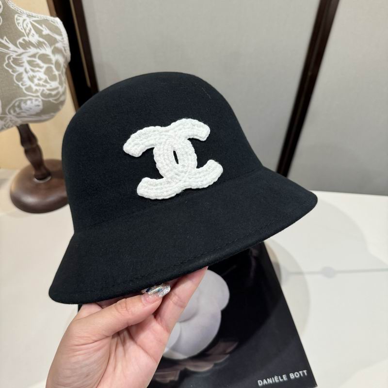 Chanel top hat (646)