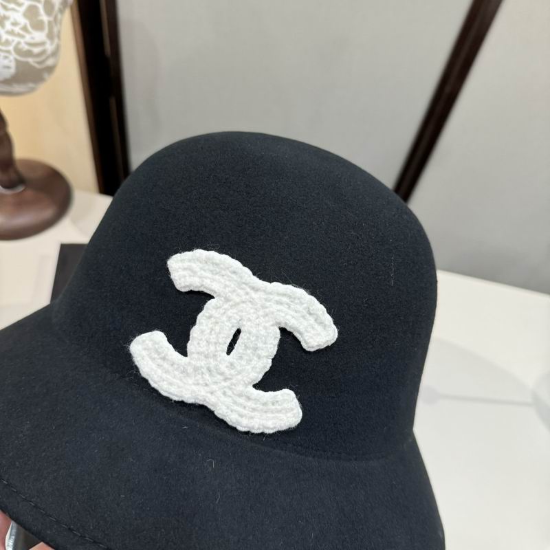 Chanel top hat (647)