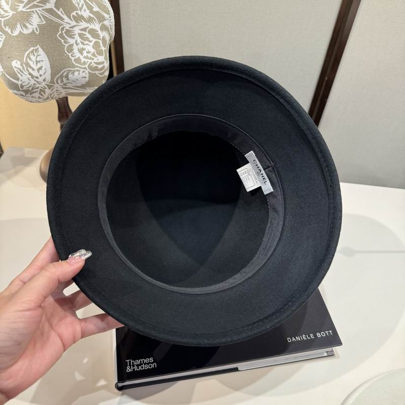 Chanel top hat (648)