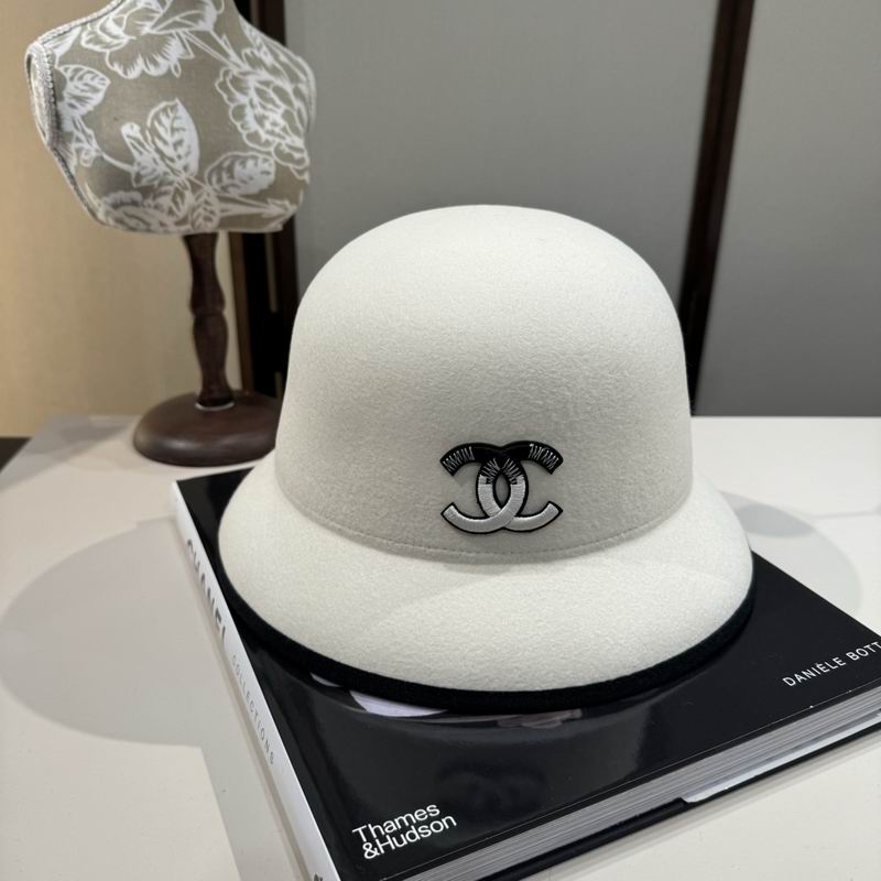 Chanel top hat (655)