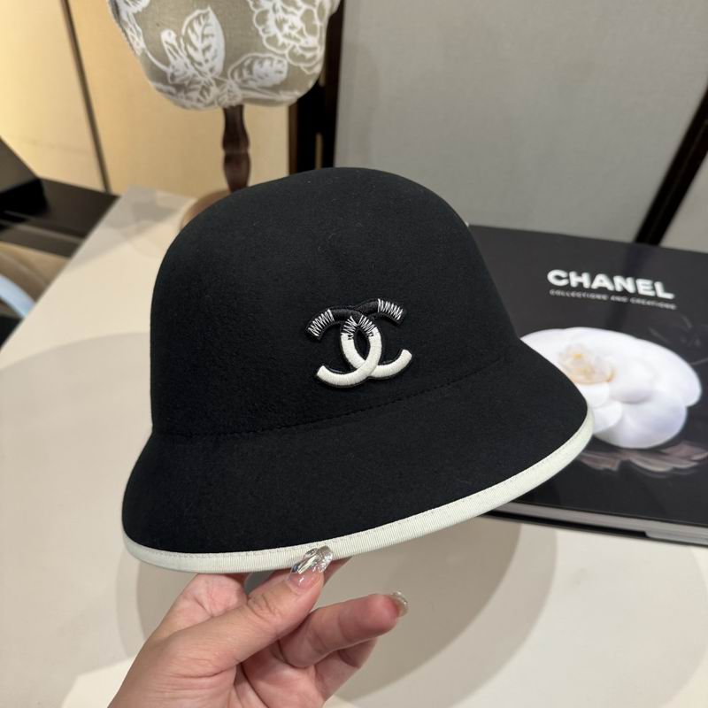 Chanel top hat (669)