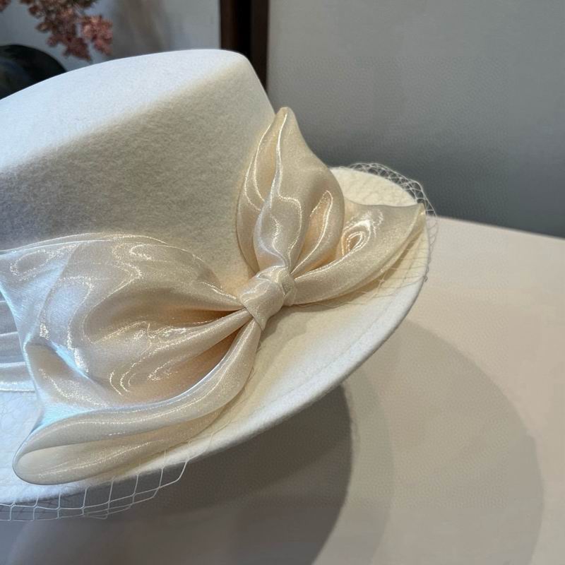 Chanel top hat (811)