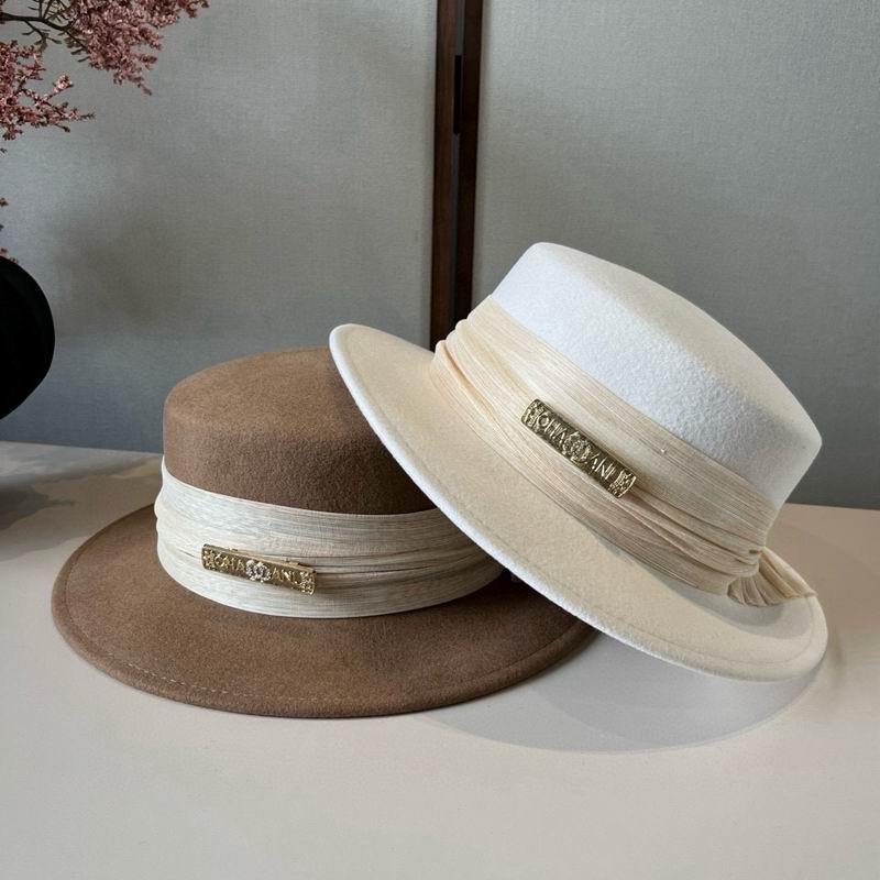 Chanel top hat (816)