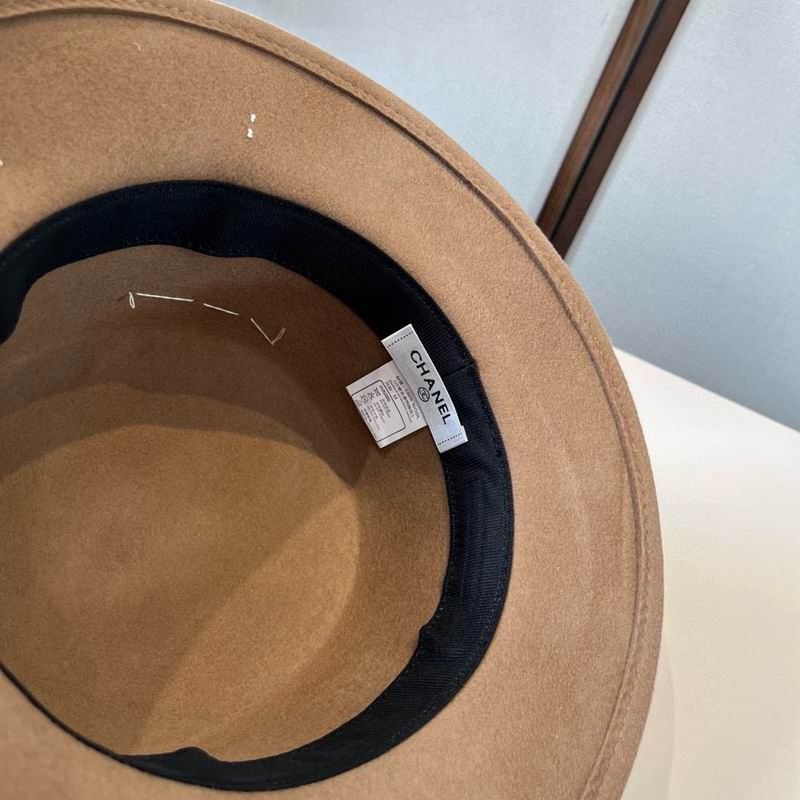 Chanel top hat (828)