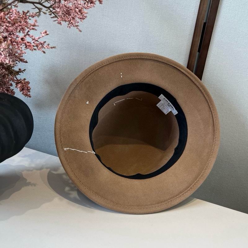 Chanel top hat (829)