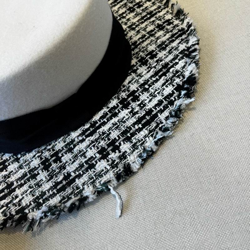 Chanel top hat (872)