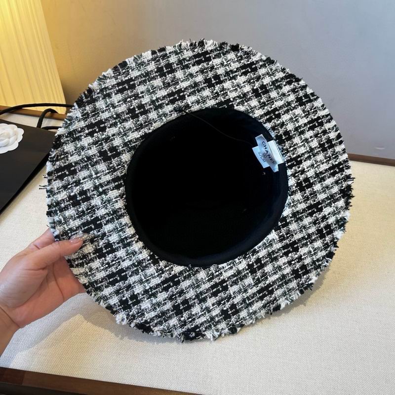 Chanel top hat (883)