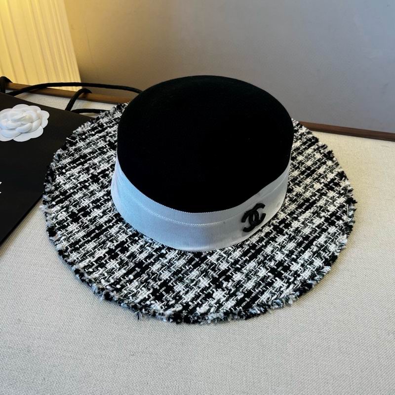 Chanel top hat (884)